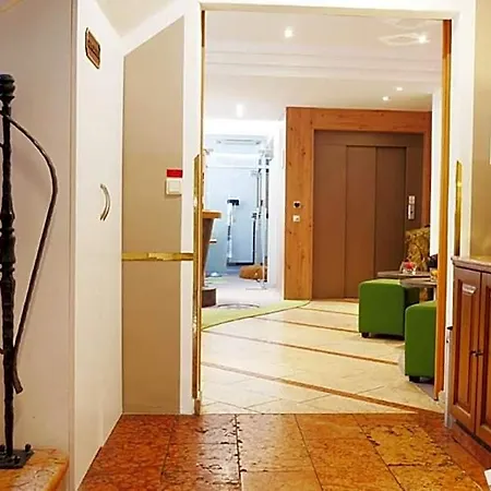 Hotel Austria Classic Hoelle 4*