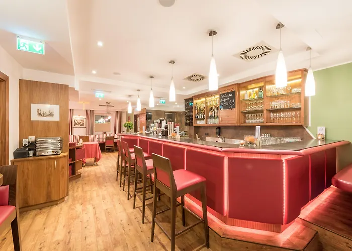 Austria Classic Hoelle מלון