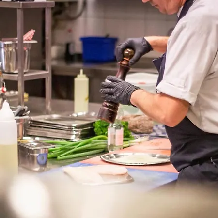 Austria Classic Hoelle 4*