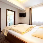 Hotel Austria Classic Hoelle 4*